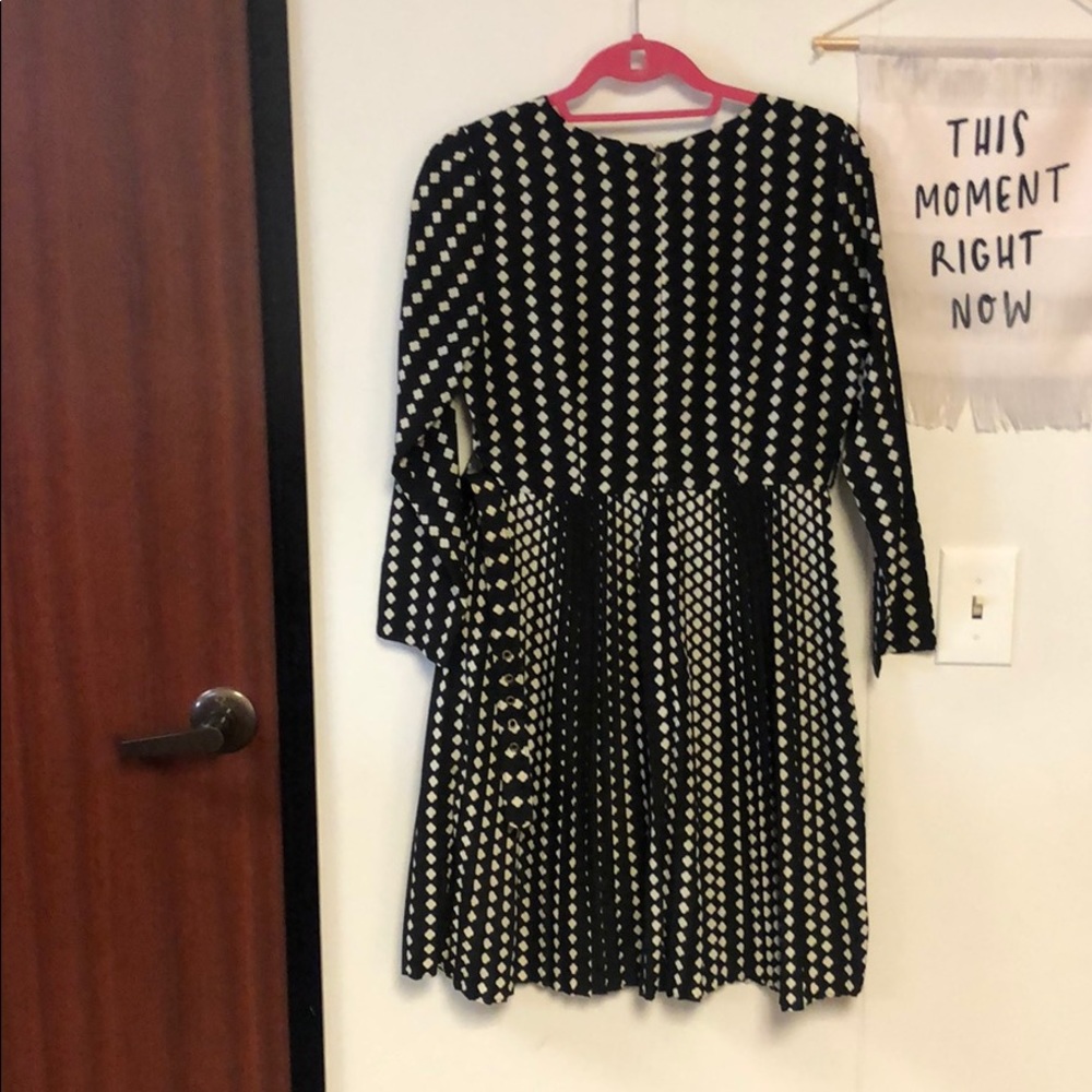 Dress - Picture 2 of 8